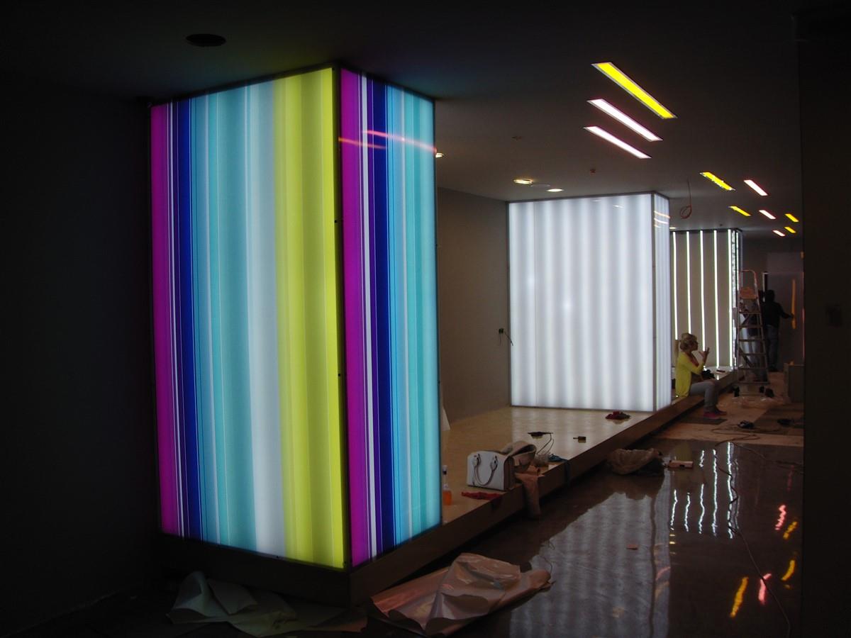 1133-ofis-ve-isletme-ici-isikli-plexi-kutu-18