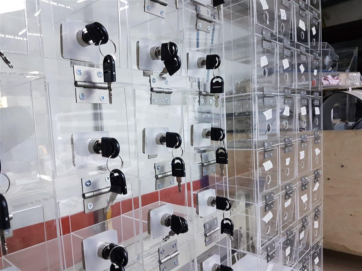 1157-seffaf-plexi-urun-saklama-kutulari-57