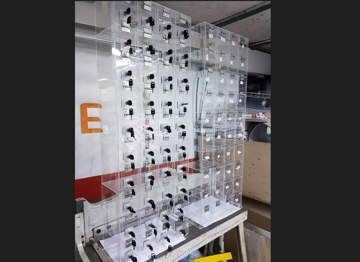 1158-seffaf-plexi-urun-saklama-kutulari-896 (1)