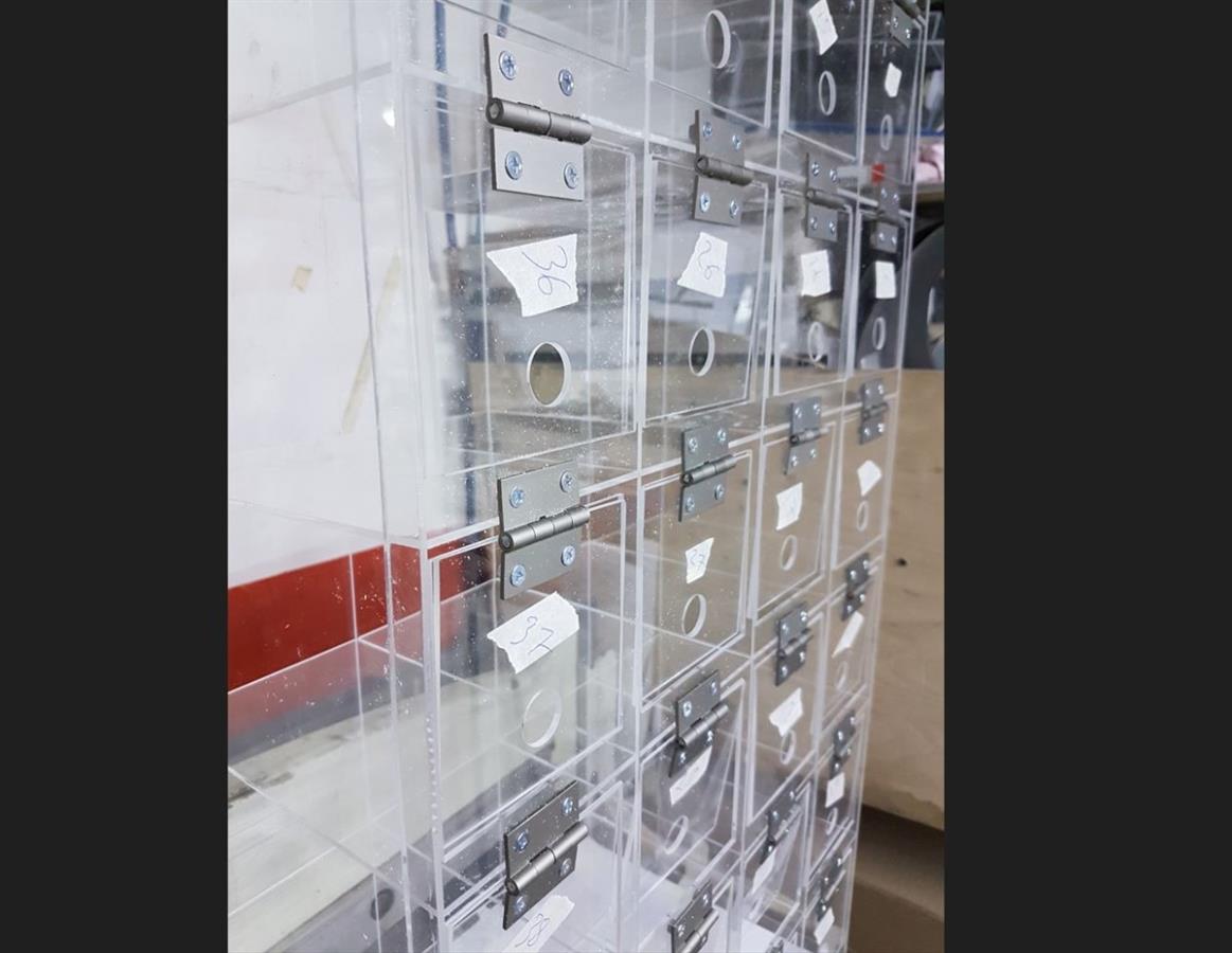 1160-seffaf-plexi-urun-saklama-kutulari-892