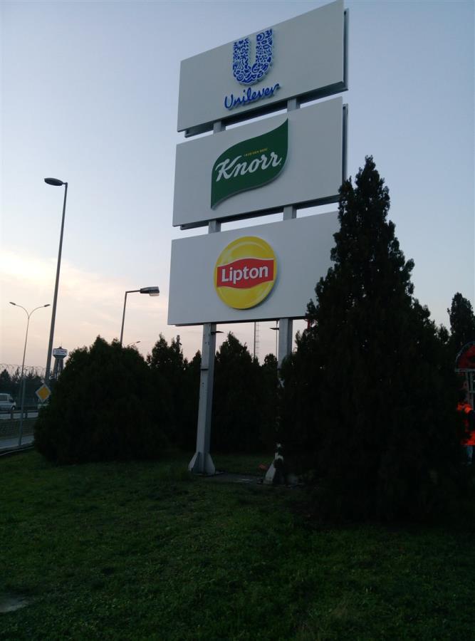 1234-unilever-besan-totem-tabela-732