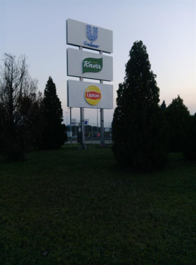 1236-unilever-besan-totem-tabela-376