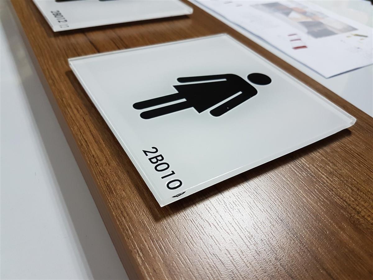 1342-pilkeksi-ofis-kapi-isimligi-ters-uv-baski-812