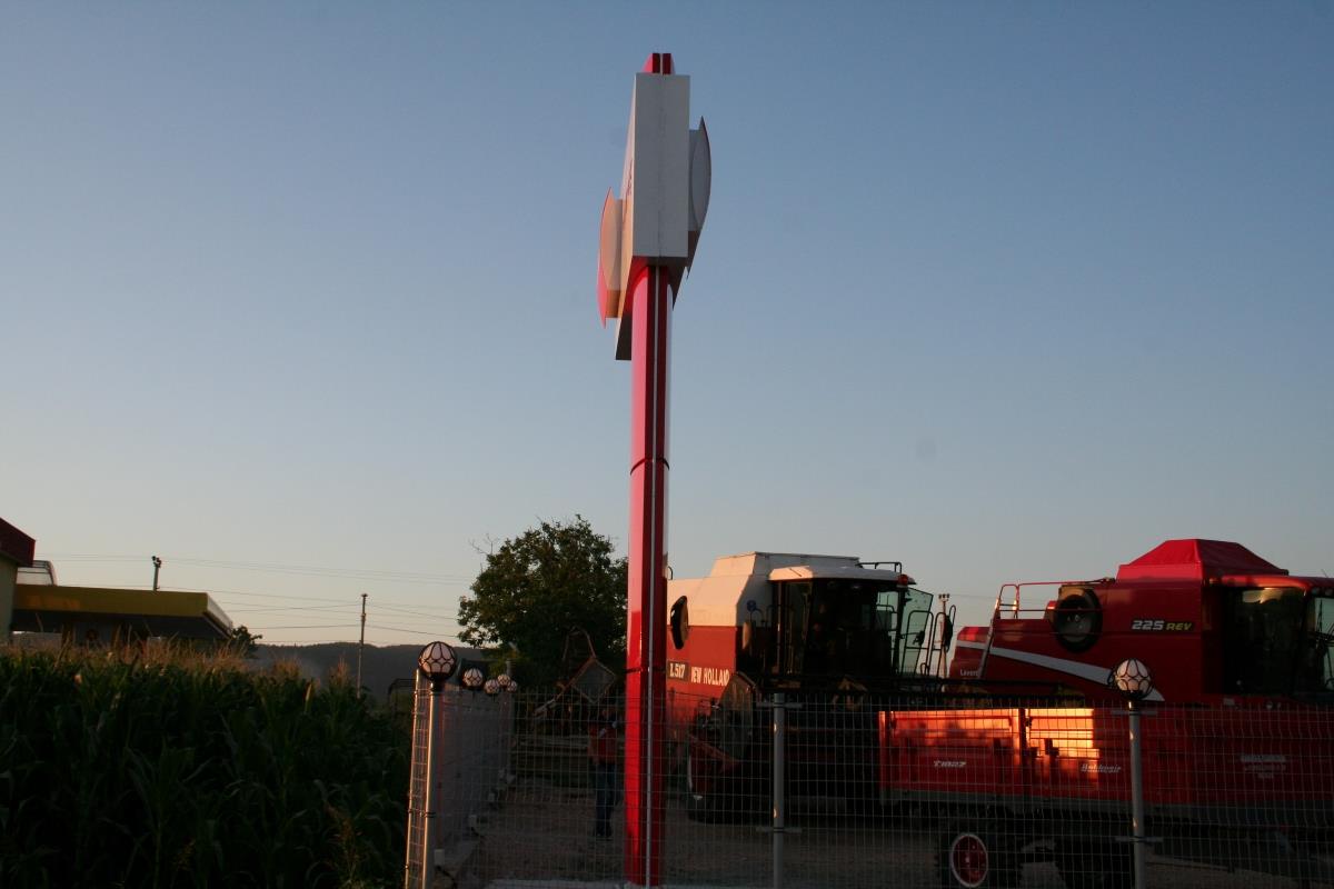 1440-karatas-aluminyum-isikli-totem-tabela-835