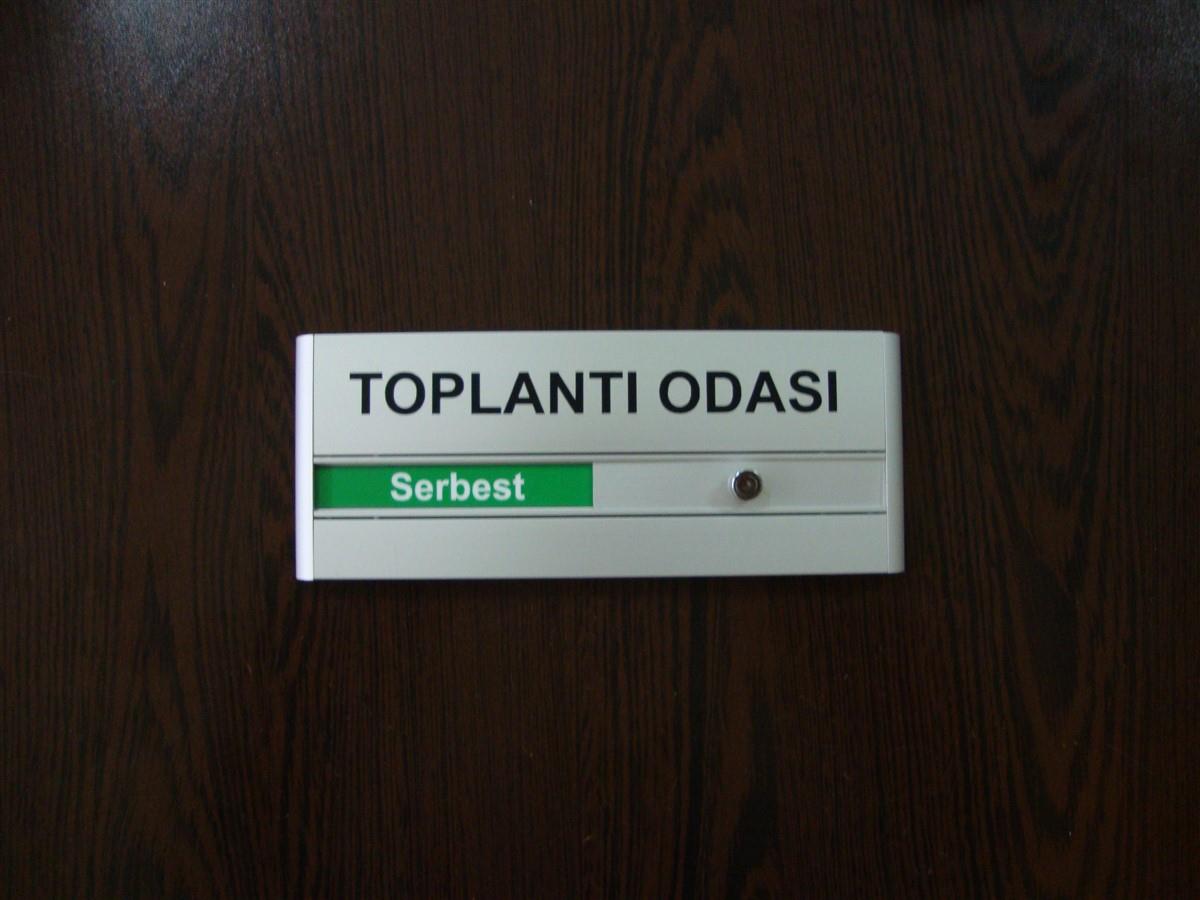 1467-toplanti-odasi-kapi-isimligi-serbest-meskul-140