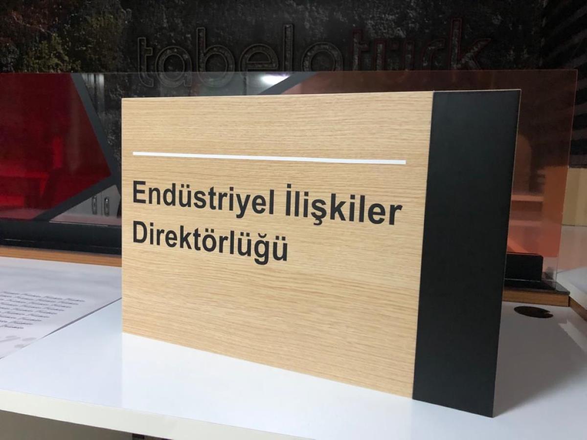 1546-ahsap-yonlendirme-ofis-kapi-isimligi-242