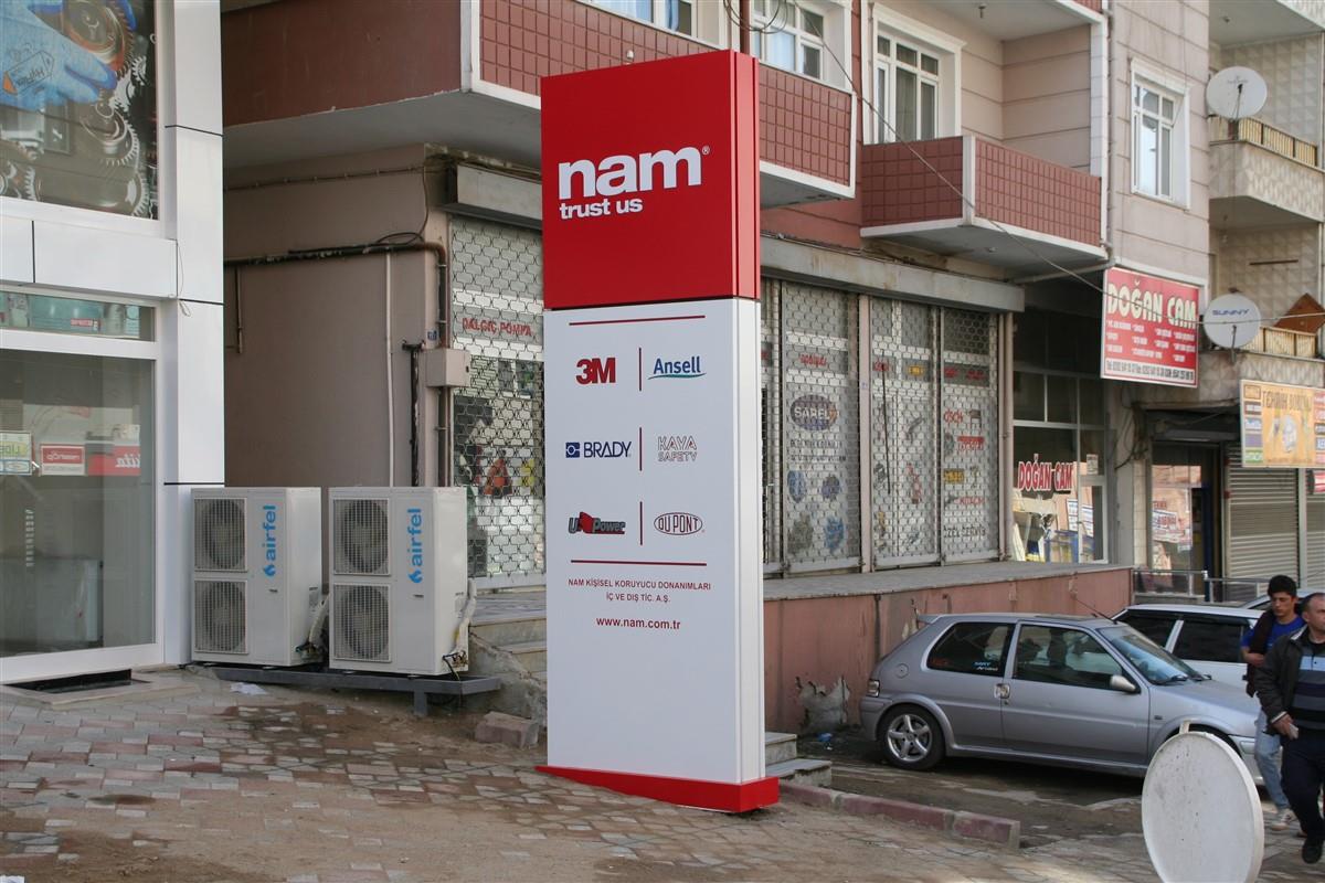 1565-nam-trust-us-isikli-pilon-tabela-688