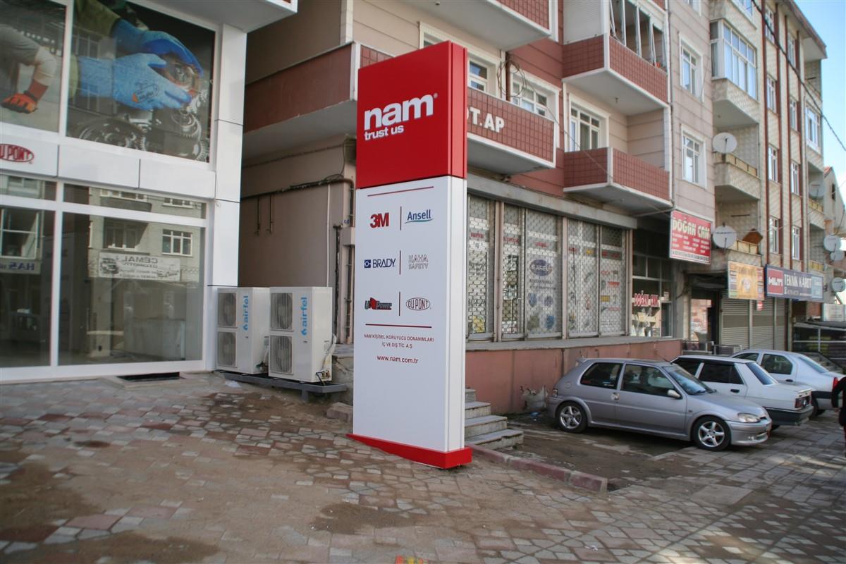 1567-nam-trust-us-isikli-pilon-tabela-821