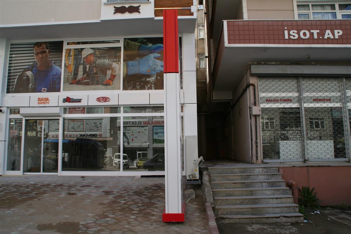 1569-nam-trust-us-isikli-pilon-tabela-968