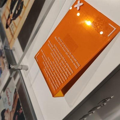 1858-seffaf-renkli-tanitim-pleksi-calismasi-882