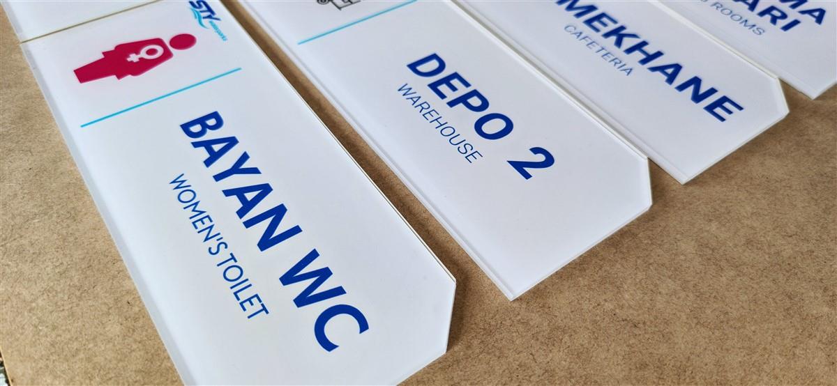 2016-sty-waterparks-pleksi-kapi-isimligi-659