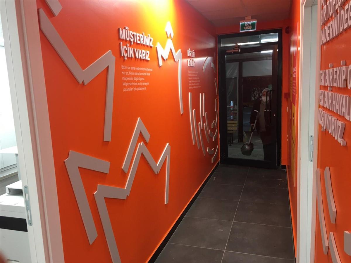 2094-duvar-uzeri-foreks-harf-kesim-uygulama-547