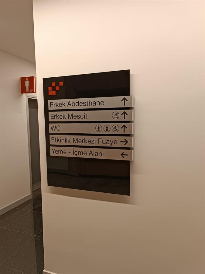 2348-teknopark-istanbul-kat-yonlendirme-levhalari-133