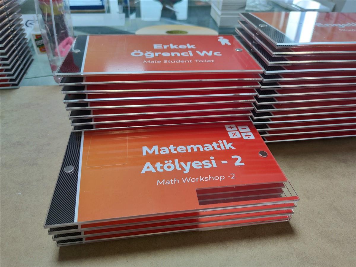 2406-pileksi-manyetik-ofis-kapi-isimligi-529