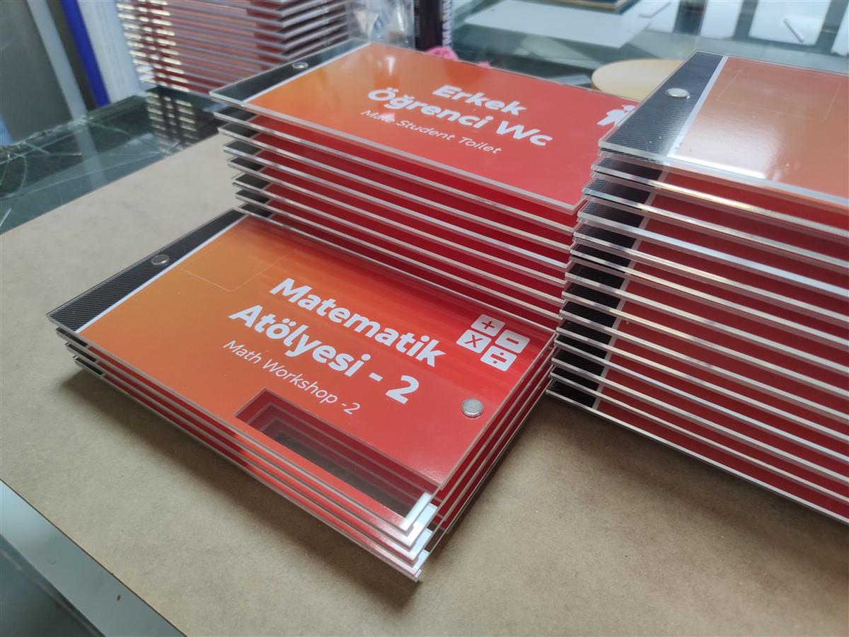 2407-pileksi-manyetik-ofis-kapi-isimligi-66