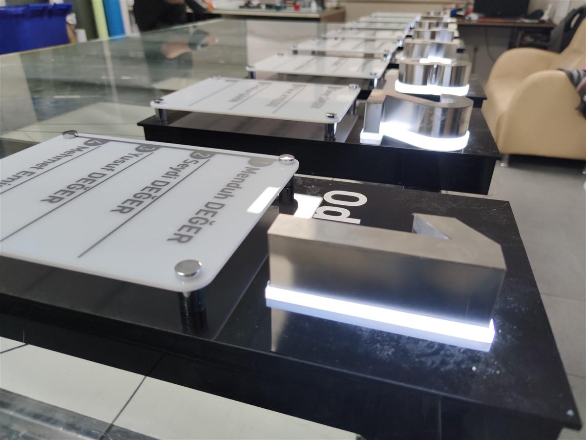 2426-pleksi-isikli-kapi-oda-isimligi-529