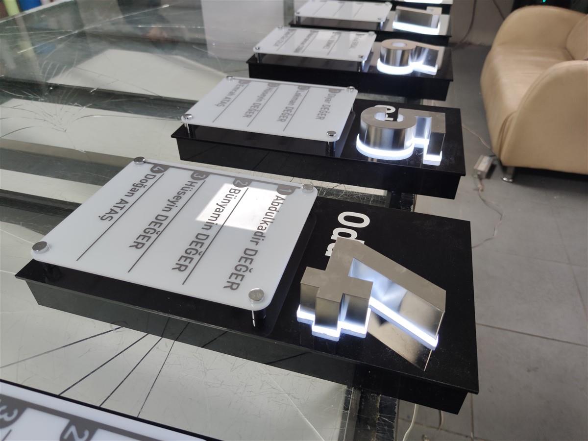 2428-pleksi-isikli-kapi-oda-isimligi-824