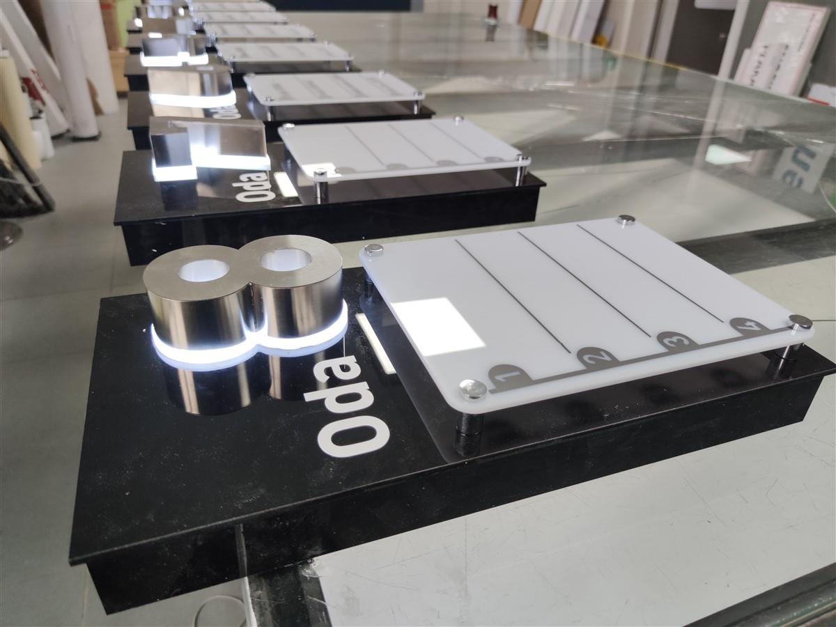 2429-pleksi-isikli-kapi-oda-isimligi-924