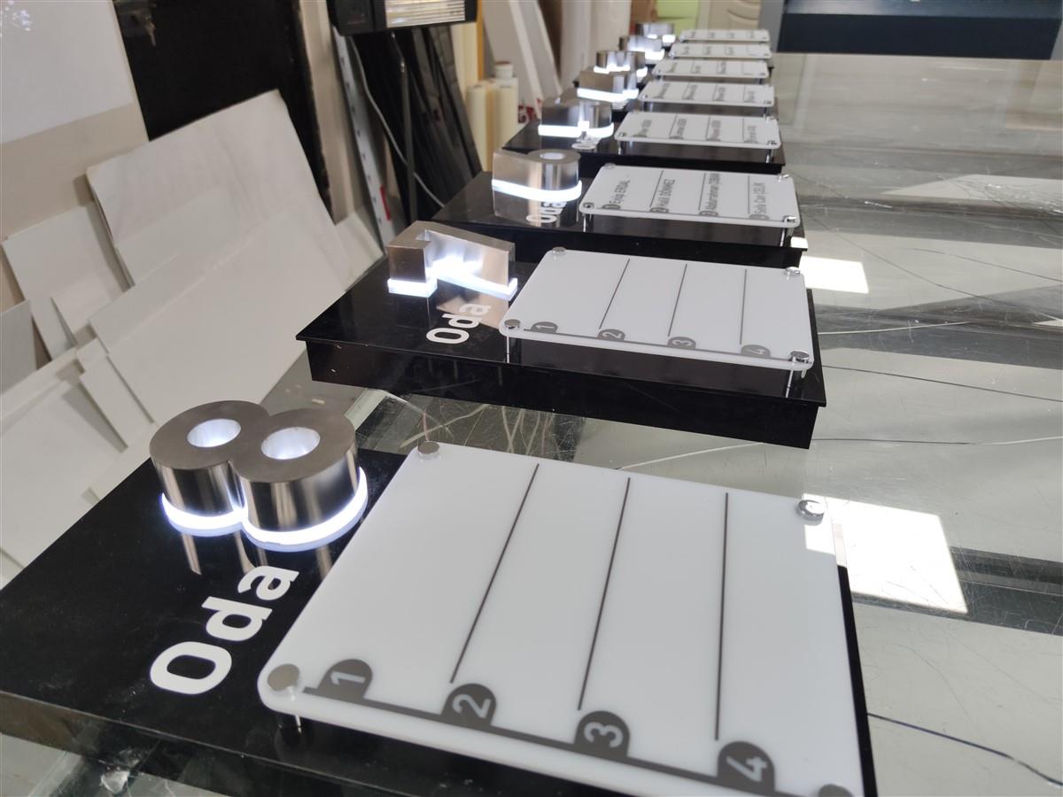 2431-pleksi-isikli-kapi-oda-isimligi-906