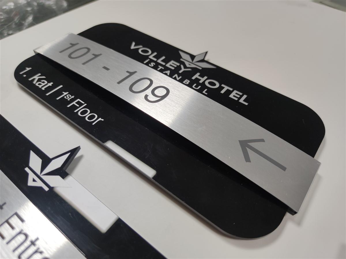 2505-volley-hotel-istanbul-kapi-isimligi-901