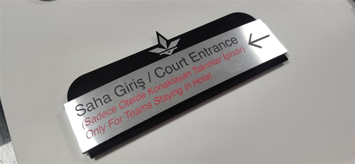 2508-volley-hotel-istanbul-kapi-isimligi-496